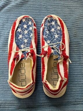 Hey Dude Women’s size 7 Slip-On Sneakers in Red, White & Blue Star Strip